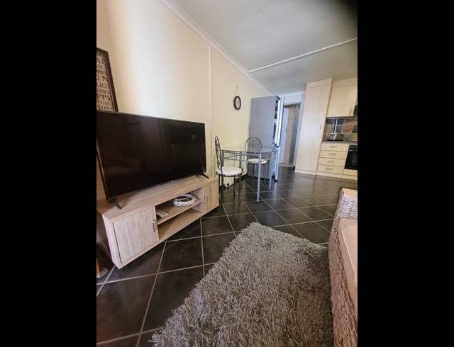 1 BEDROOM PROPERTY TO RENT IN DUYNEFONTEIN